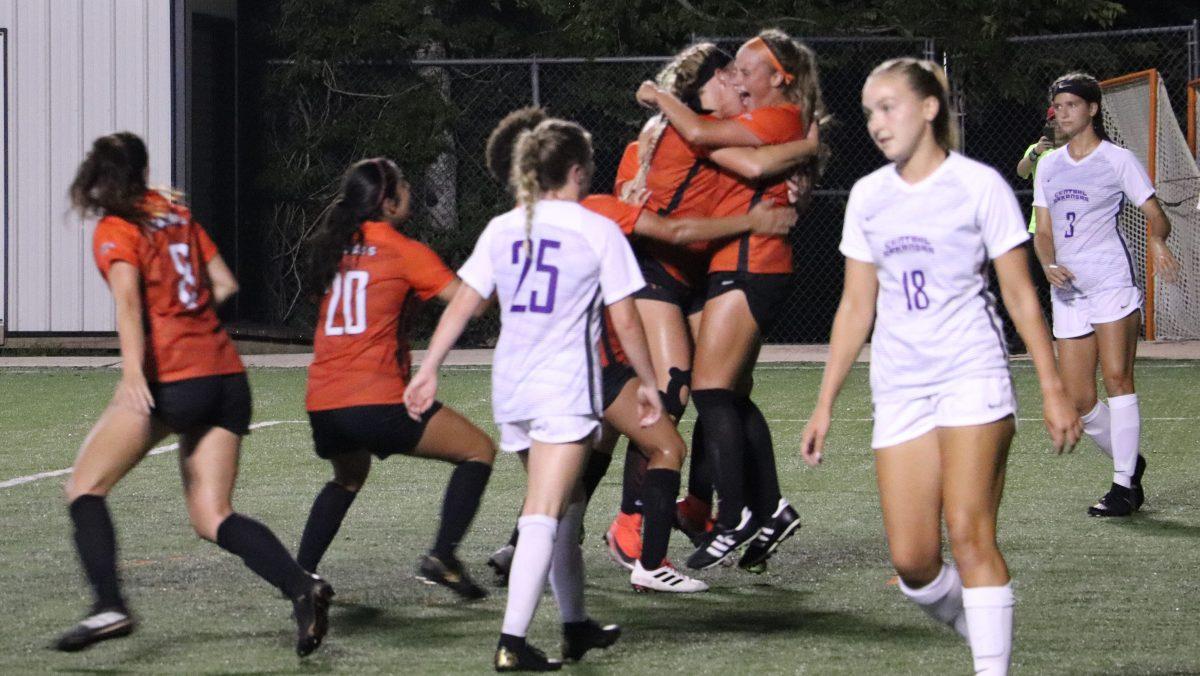 Soccer Opens Conference with Stunning Upset of UCA Bears