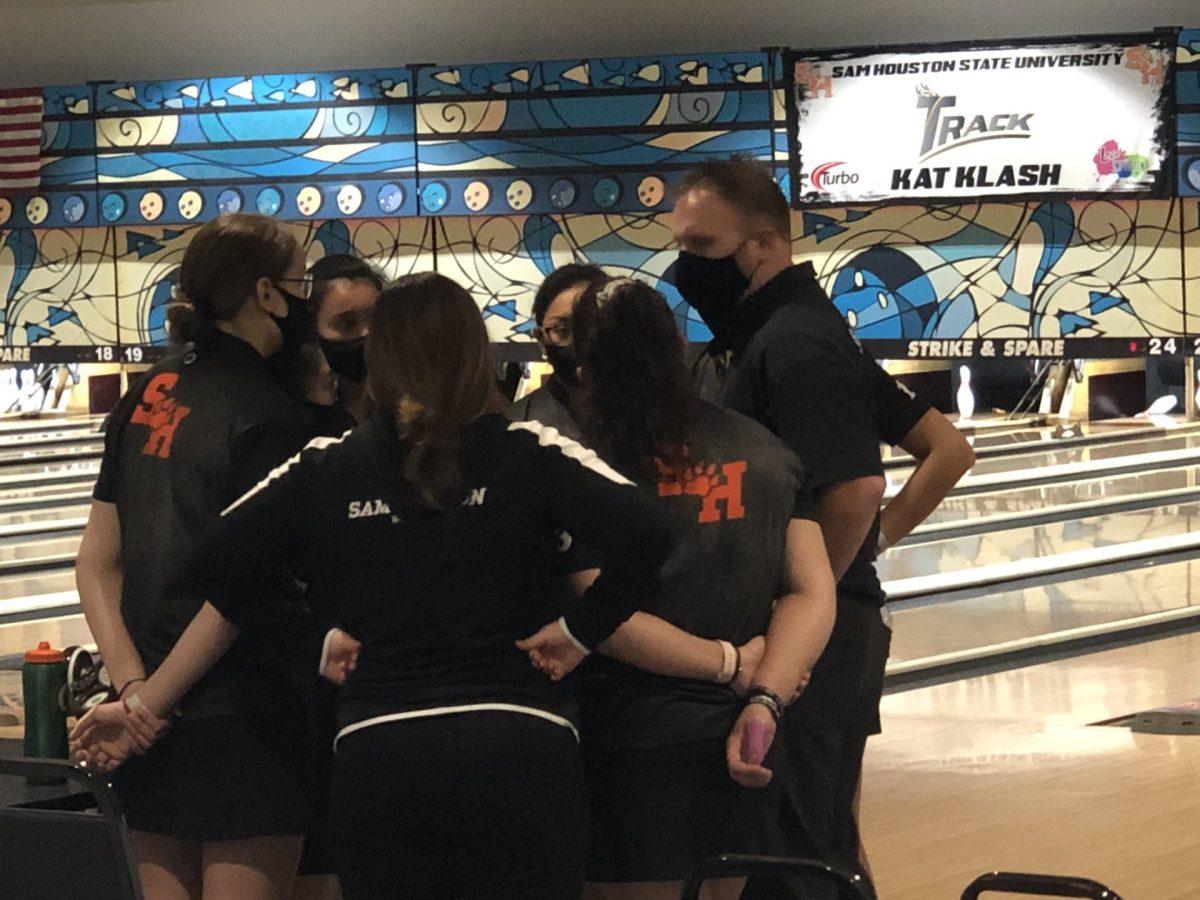 Bearkats Bowling Claims Third Place in Kat Klash