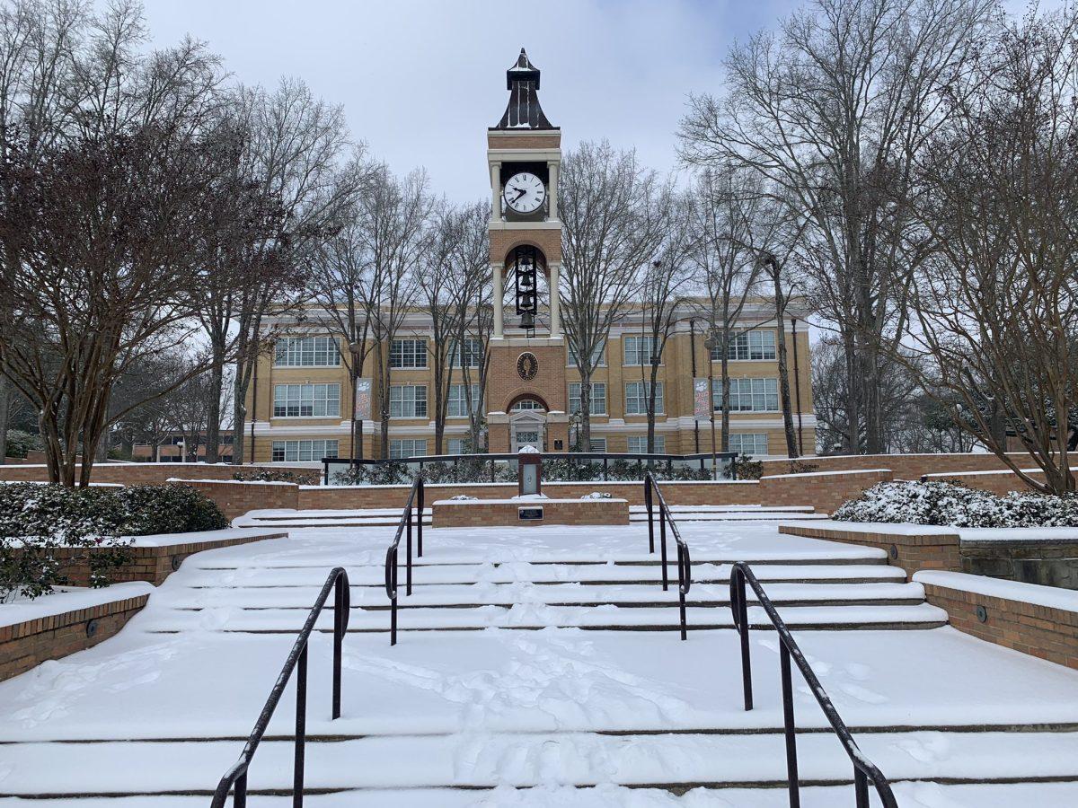 Like much of Huntsville, SHSU’s main campus was covered in snow. Courtesy of SHSU Police Department 