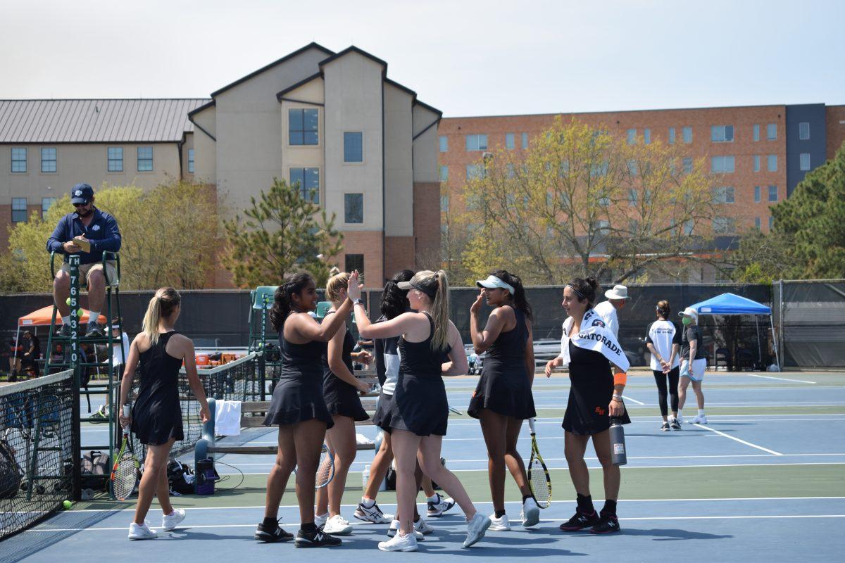 Tennis looks to take the conference