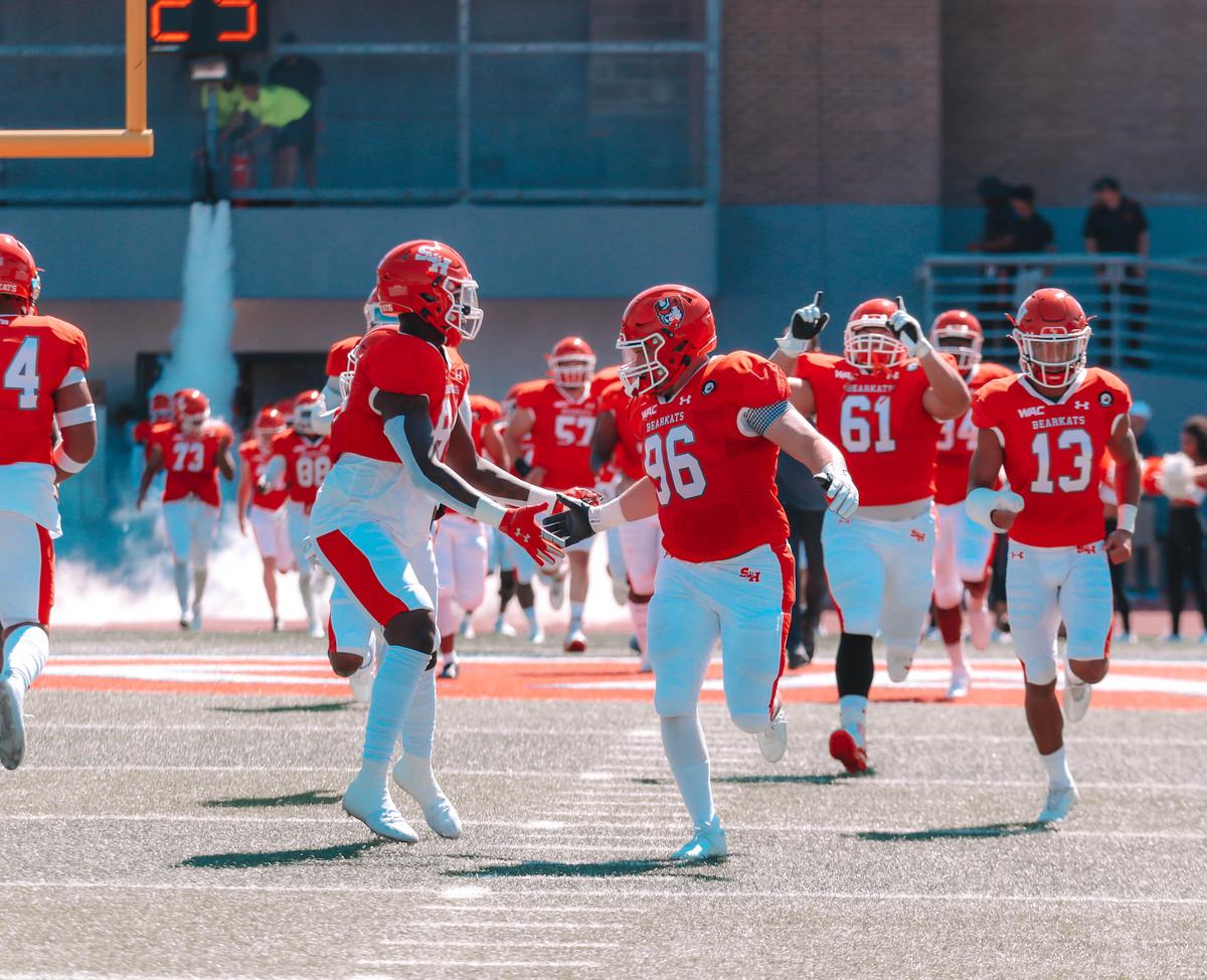 Bearkats take down Texans for 18th straight win