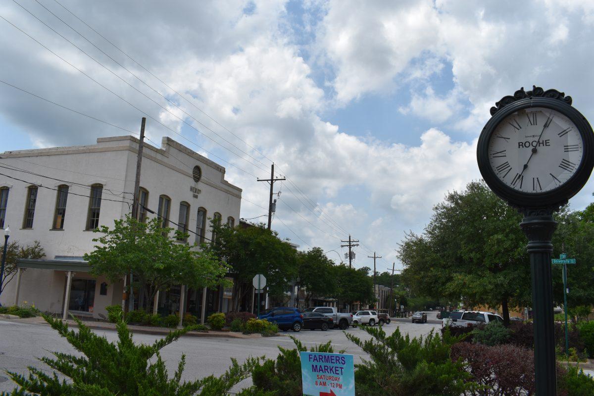 Huntsville needs to make its streets more walkable