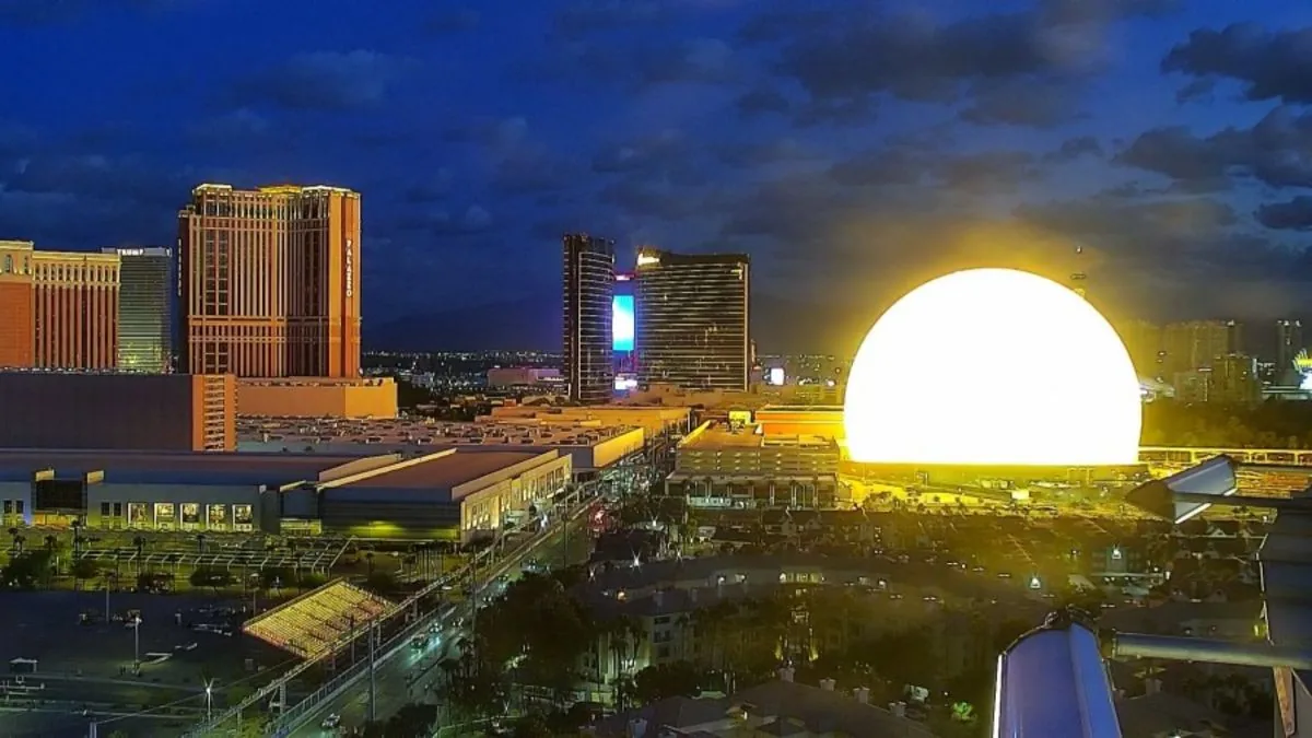 Dark storm clouds over southern Nevada with rain and lightning risk
